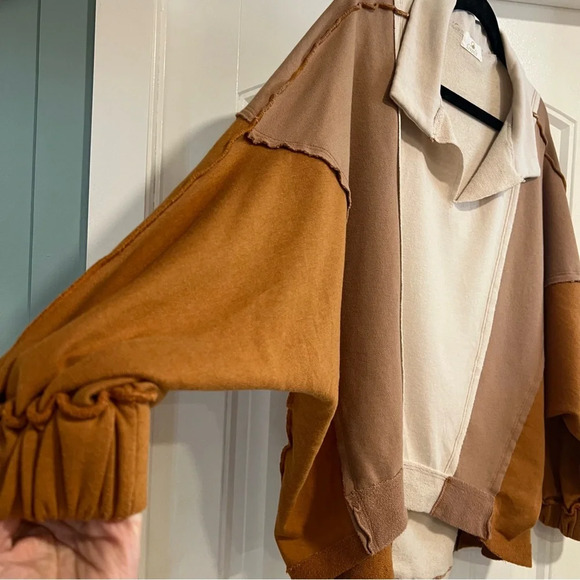 Sunland 17 Oversized Tan Brown Cream Contrast Patchwork Top. Size Small. - Picture 9 of 16